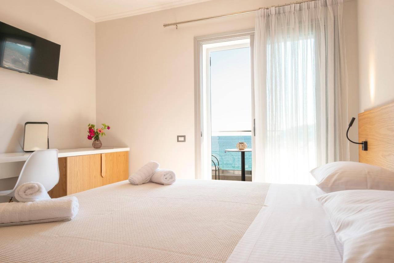 ヒマラ Sonar En El Mar Bed & Breakfast エクステリア 写真